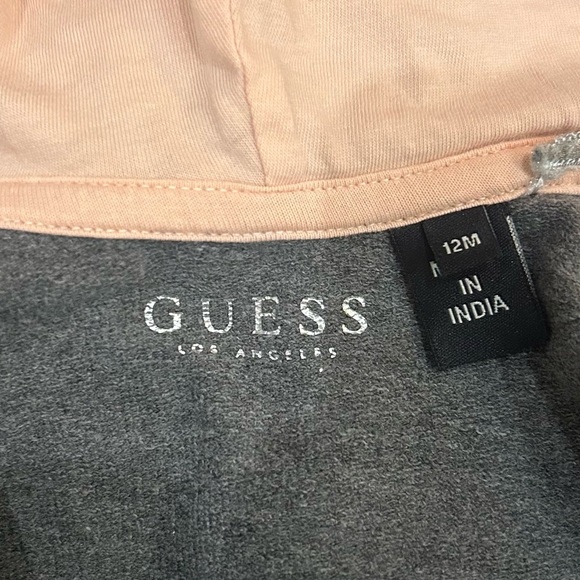 💫GUESS Baby's Long Sleeves Hooded Sweater w/heart Graphic - Picture 7 of 9